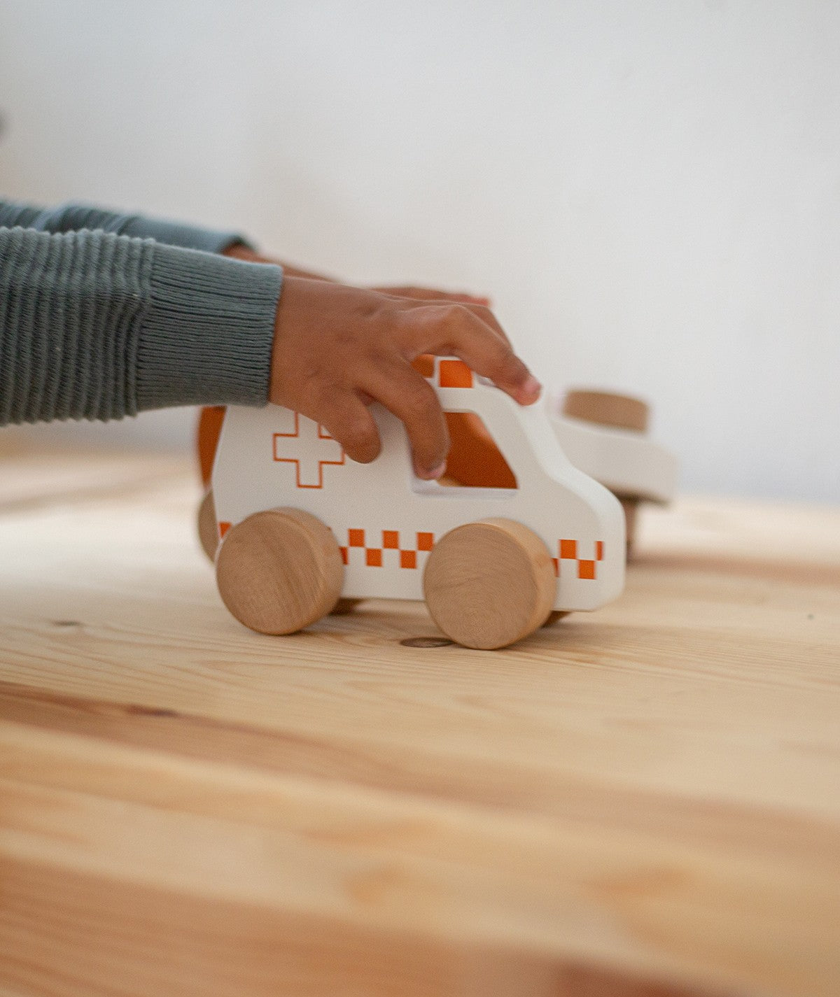 Voiture Ambulance en Bois - Tryco